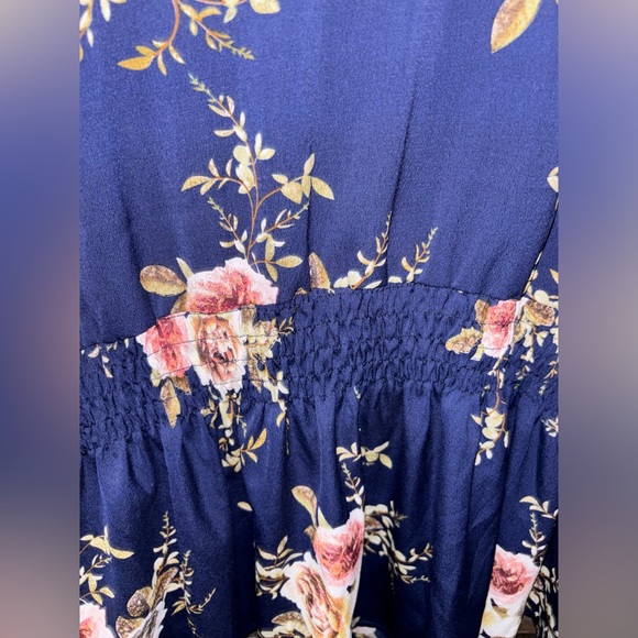 curve size 3 XL navy boho floral blouse with zipper - Picture 4 of 6